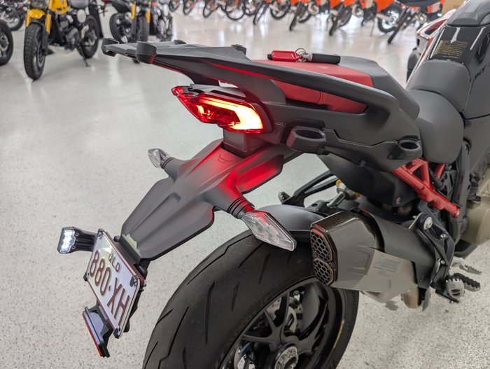 2023 DUCATI MULTISTRADA V4 PIKES PEAK Red