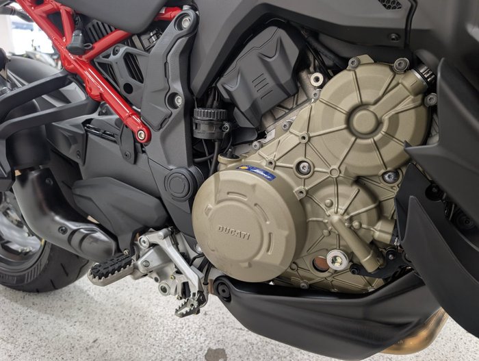 2023 DUCATI MULTISTRADA V4 PIKES PEAK Red