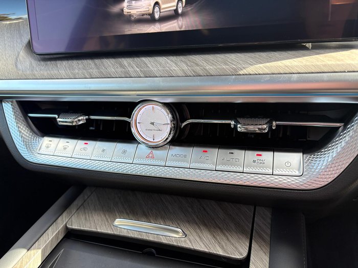 2025 GWM Tank 500 Ultra Hi4-T PHEV