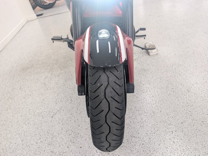 2019 Suzuki VZR 1800 BOULEVARD (M109R) Red