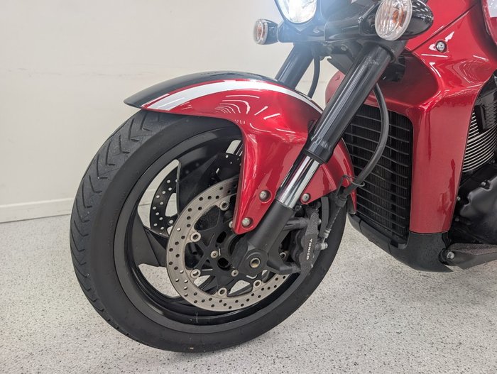 2019 Suzuki VZR 1800 BOULEVARD (M109R) Red