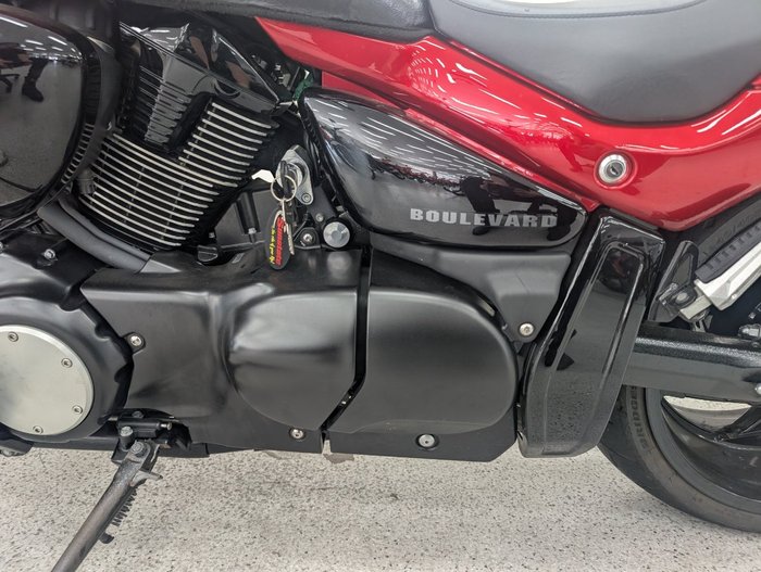 2019 Suzuki VZR 1800 BOULEVARD (M109R) Red
