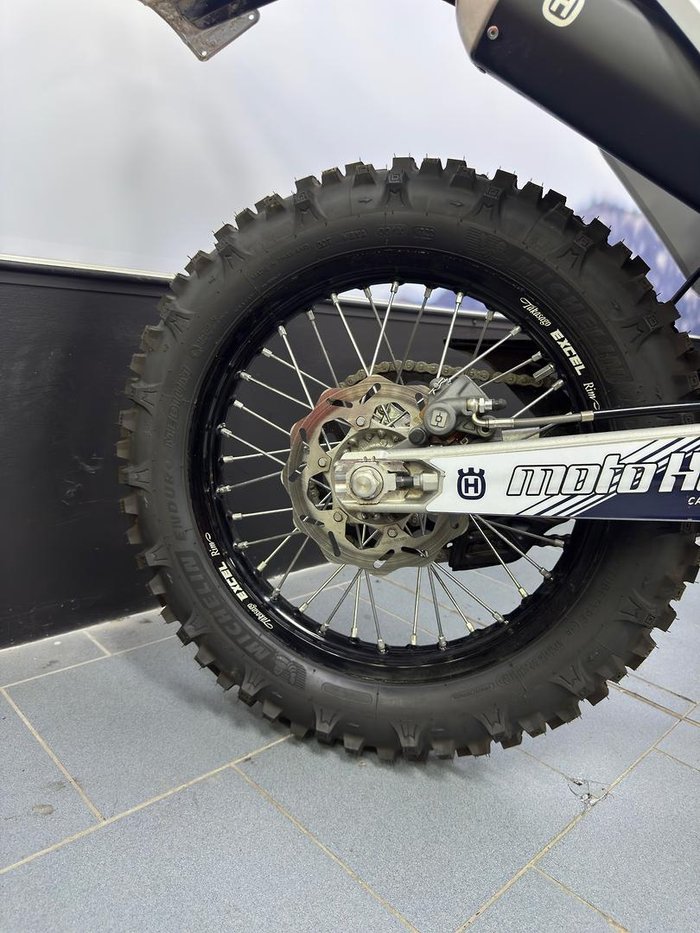 2023 Husqvarna TE 150i Heritage TE White