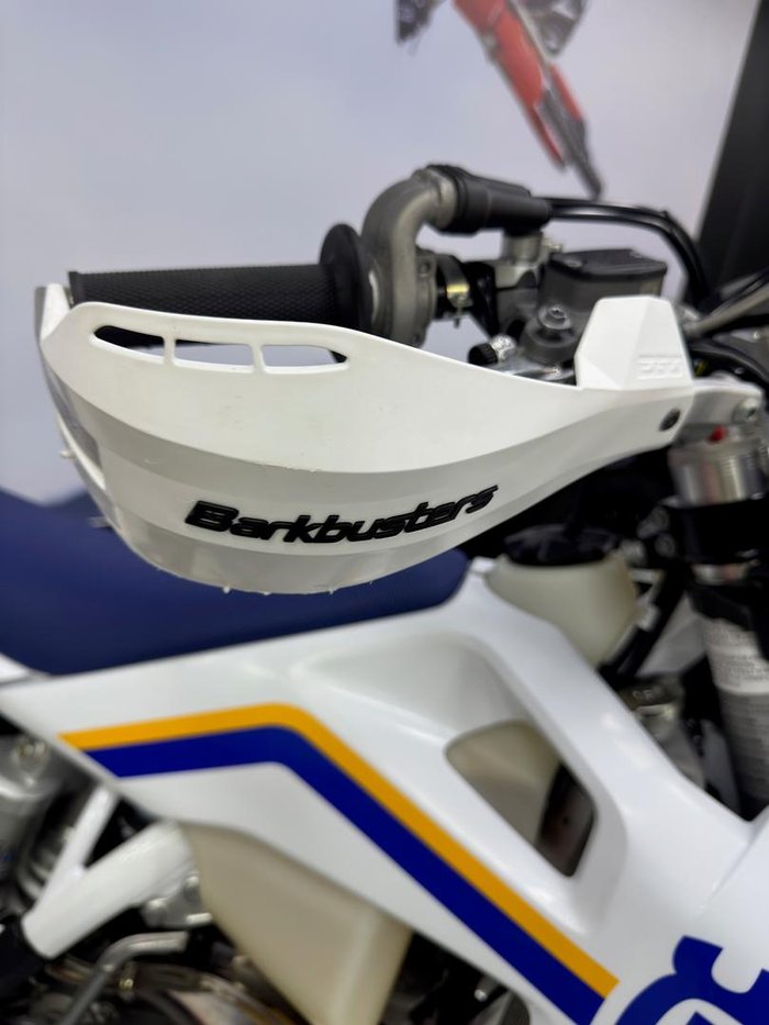 2023 Husqvarna TE 150i Heritage TE White