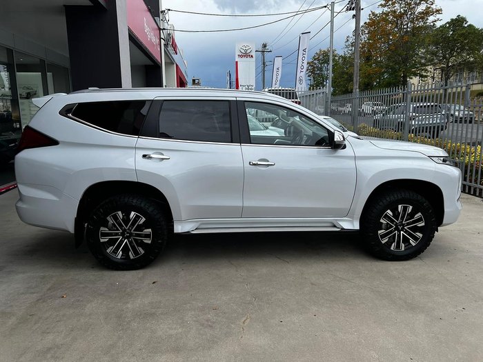 2023 Mitsubishi Pajero Sport GLS