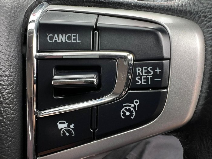 2023 Mitsubishi Pajero Sport GLS