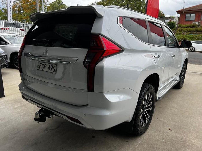 2023 Mitsubishi Pajero Sport GLS