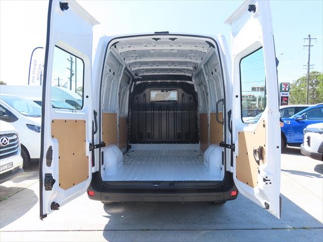 2024 Renault Master Pro 110kW