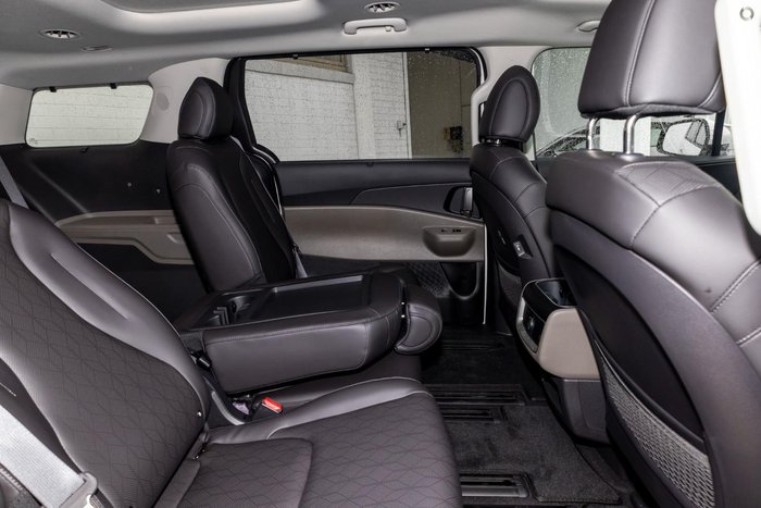 2025 Kia Carnival GT-Line Lite