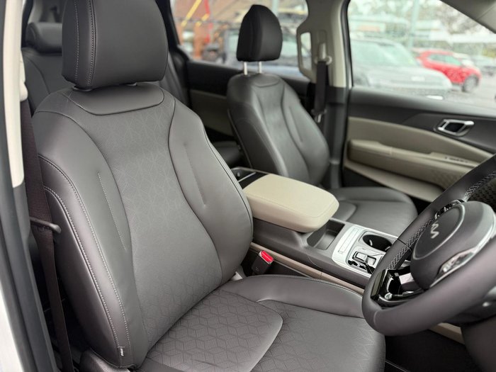 2025 Kia Carnival GT-Line Lite