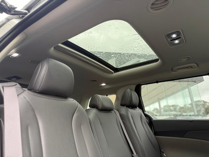 2025 Kia Carnival GT-Line Lite