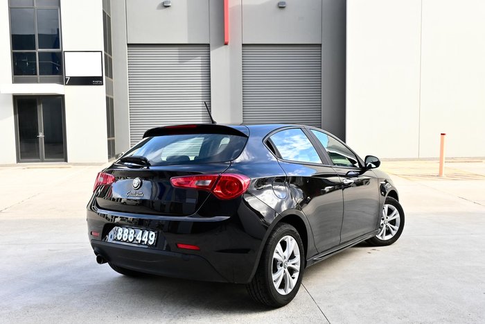 2014 Alfa Romeo Giulietta Progression Series 0 Alfa Black