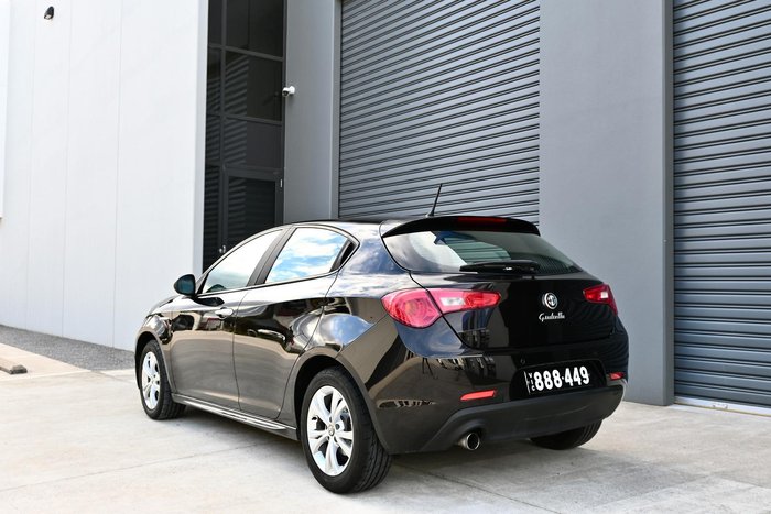 2014 Alfa Romeo Giulietta Progression Series 0 Alfa Black