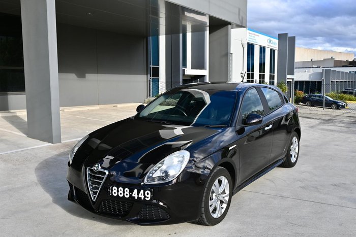 2014 Alfa Romeo Giulietta Progression Series 0 Alfa Black