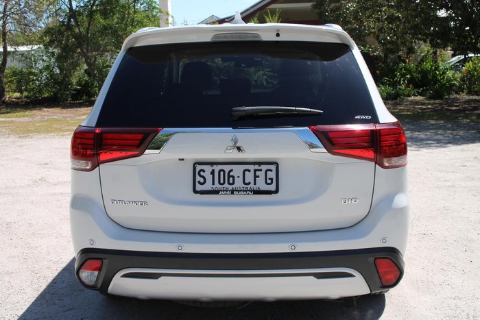 2019 Mitsubishi Outlander Exceed