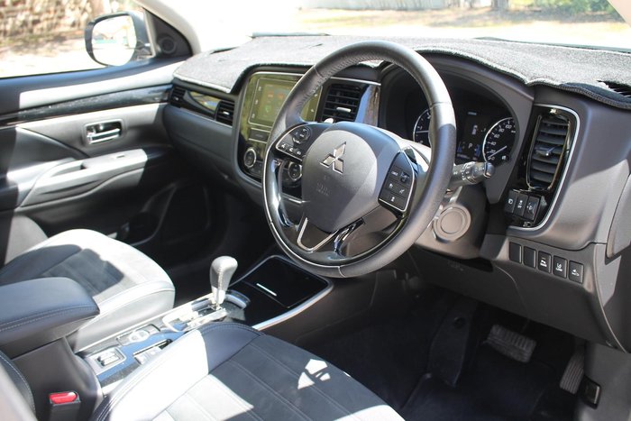 2019 Mitsubishi Outlander Exceed