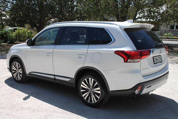 2019 Mitsubishi Outlander Exceed