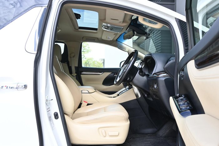 2018 Toyota Alphard SC GGH30W White