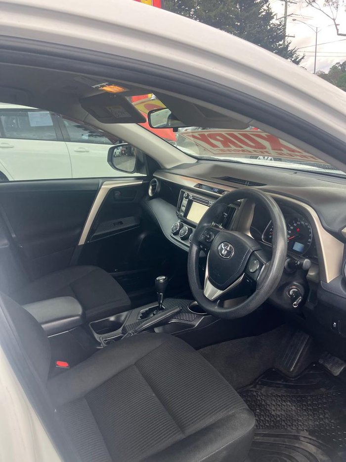 2015 Toyota RAV4 GX ZSA42R MY14 Glacier White