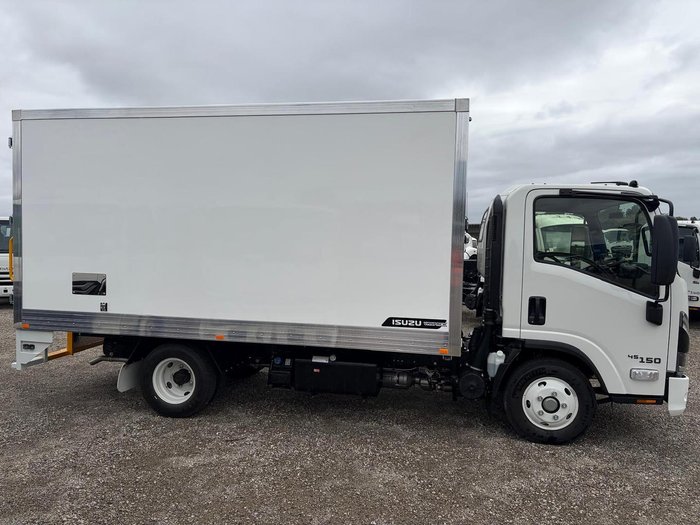 2025 Isuzu N Series NNR 45-150 DT D34 VAN