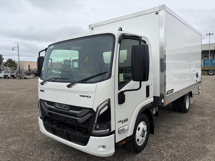 2026 Isuzu N Series NNR 45-150 DT D34 Vanpack