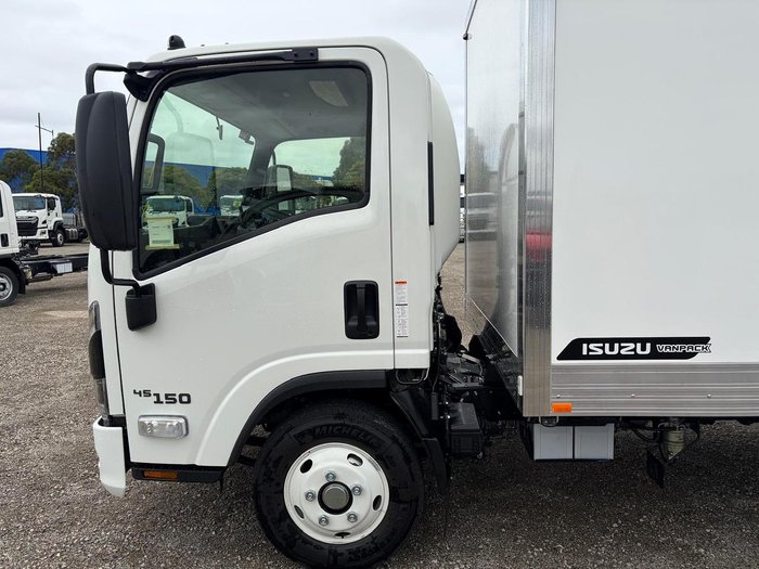 2025 Isuzu N Series NNR 45-150 DT D34 VAN