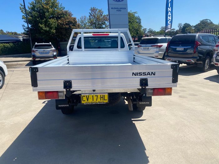 2019 Nissan Navara RX