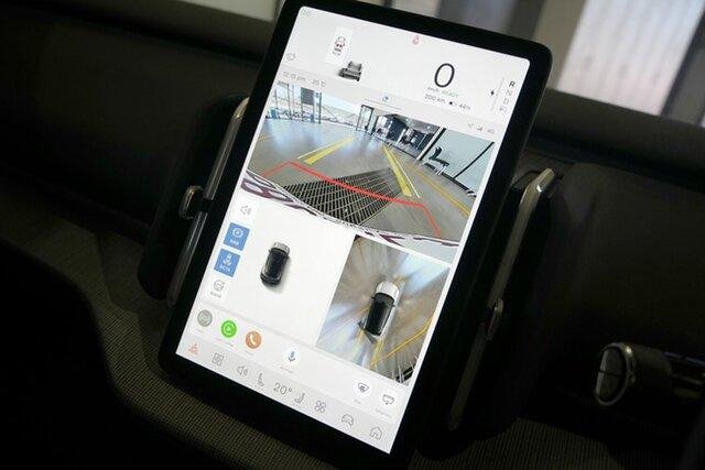 2024 Volvo EX30 Single Motor Extended Range Ultra