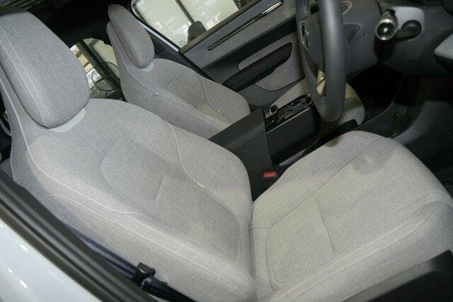 2024 Volvo EX30 Single Motor Extended Range Ultra