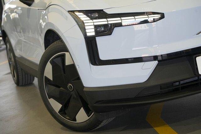 2024 Volvo EX30 Single Motor Extended Range Ultra