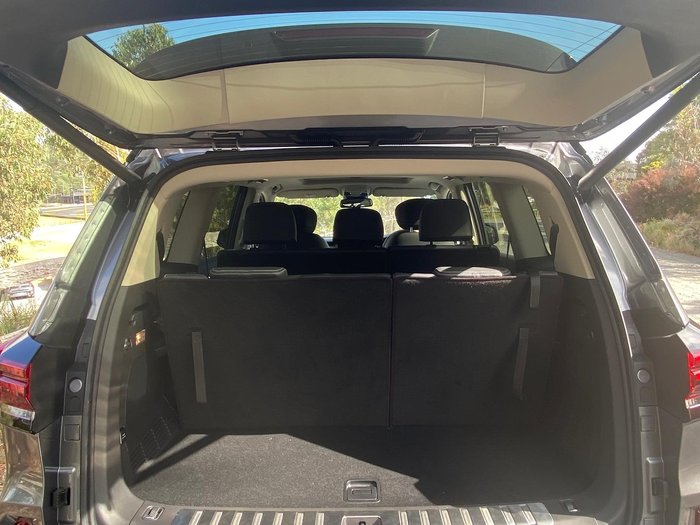 2025 LDV D90 Executive