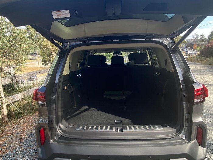 2025 LDV D90 Executive