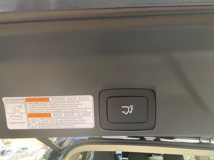 2025 LDV D90 Executive