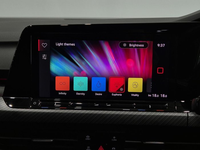 2023 Volkswagen Golf 110TSI R-Line