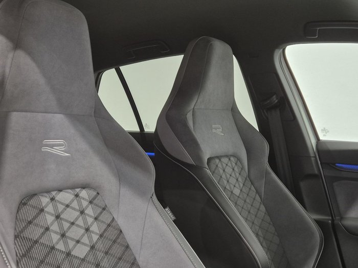 2023 Volkswagen Golf 110TSI R-Line
