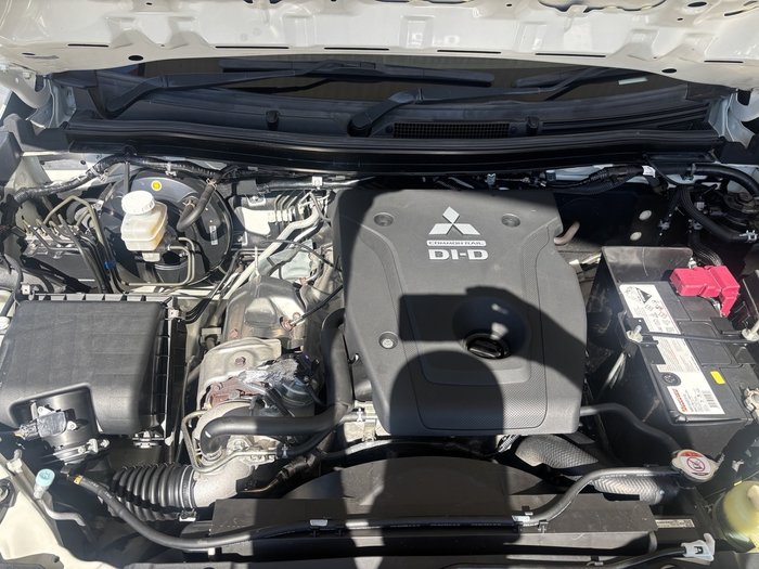 2020 Mitsubishi Triton GLX