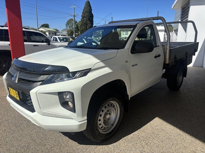 2020 Mitsubishi Triton GLX