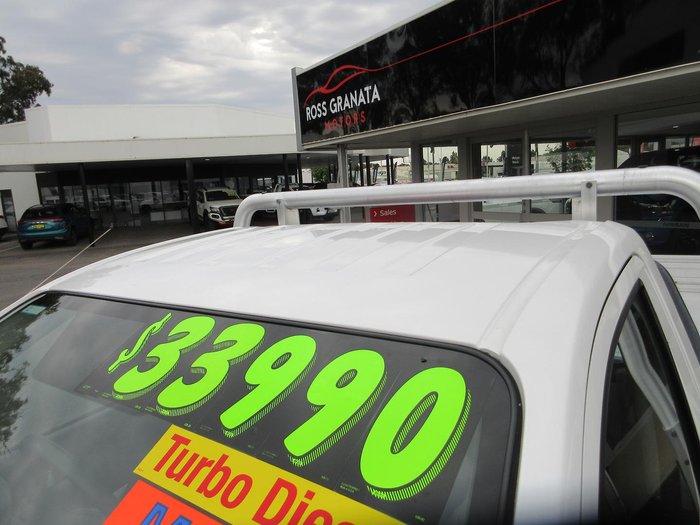 2022 Nissan Navara SL