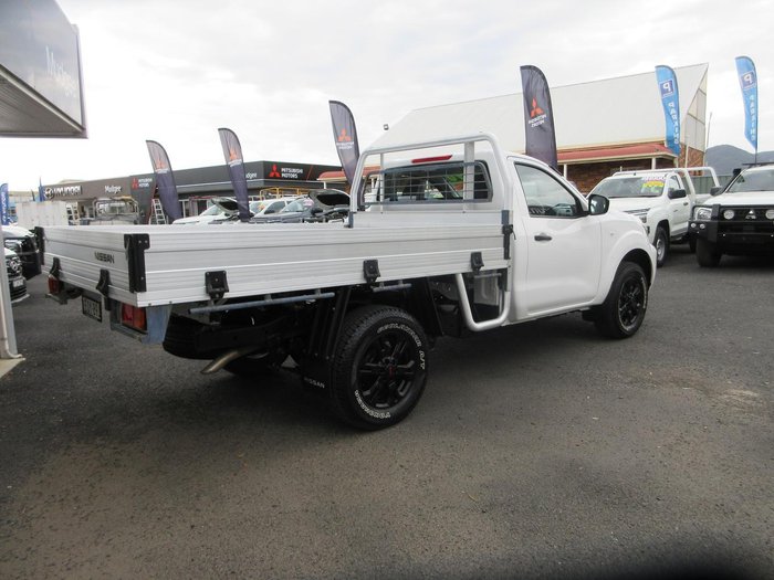 2022 Nissan Navara SL