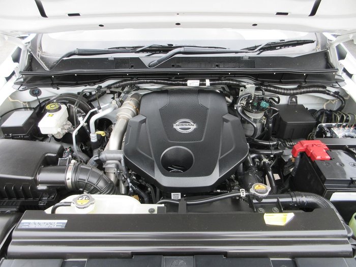 2022 Nissan Navara SL