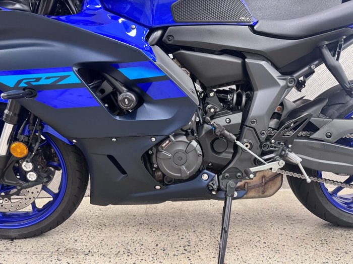 2024 Yamaha YZF-R7LA BLUE