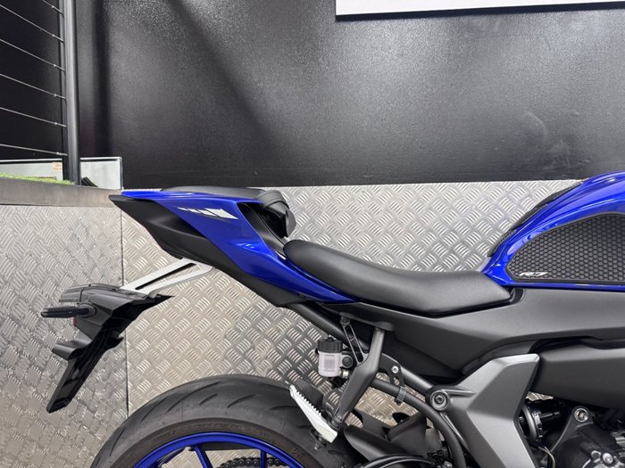 2024 Yamaha YZF-R7LA BLUE