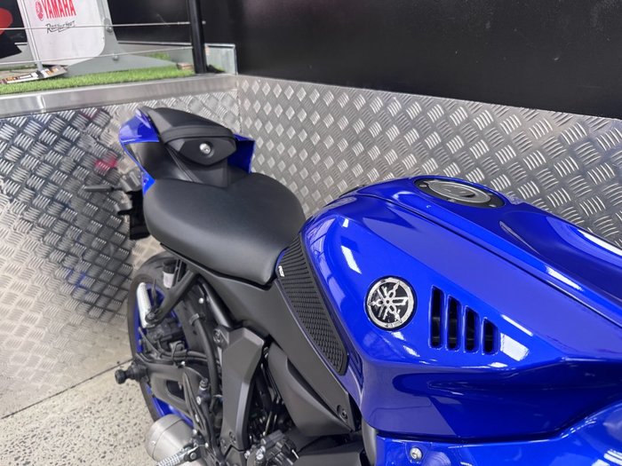 2024 Yamaha YZF-R7LA BLUE