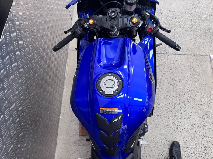 2024 Yamaha YZF-R7LA BLUE