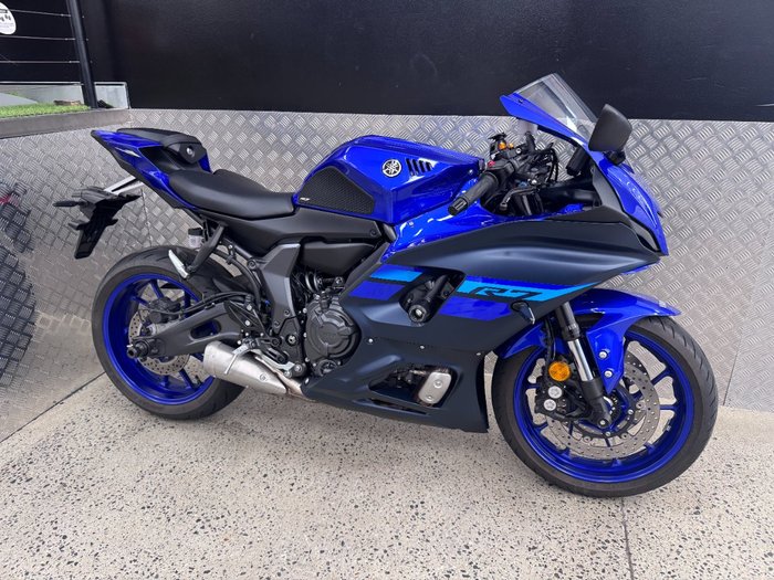 2024 Yamaha YZF-R7LA BLUE