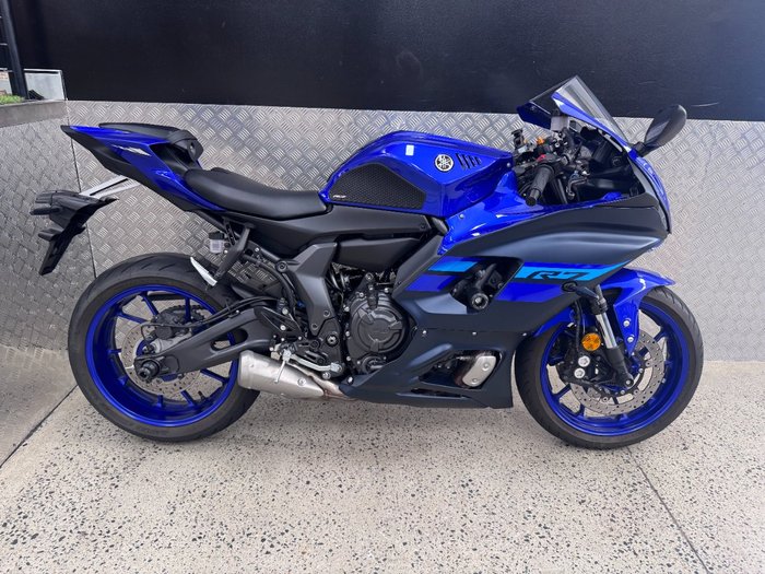 2024 Yamaha YZF-R7LA BLUE