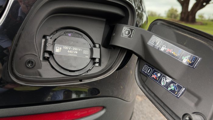 2021 Mercedes-Benz GLC-Class GLC300 e