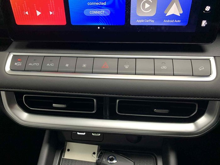 2025 GWM Cannon Premium NPW 4x2 Pearl White