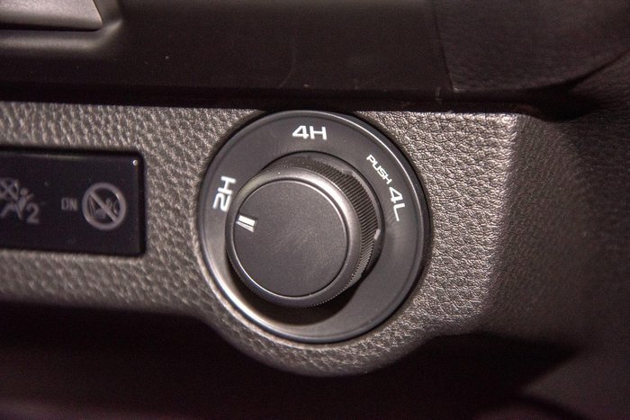 2025 Isuzu D-MAX X-RIDER