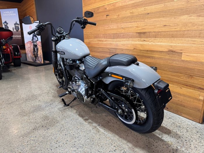 2025 Harley-davidson 2025 Harley-davidson 1900CC FXBB STREET BOB (117) CRUISER Grey